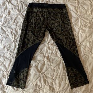 Lululemon cropped leggings